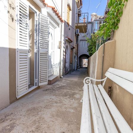 Ulica Dvori Narca 12 Apartment 4+2 Per. Baška Екстериор снимка
