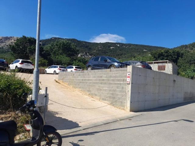 Ulica Dvori Narca 12 Apartment 4+2 Per. Baška Екстериор снимка